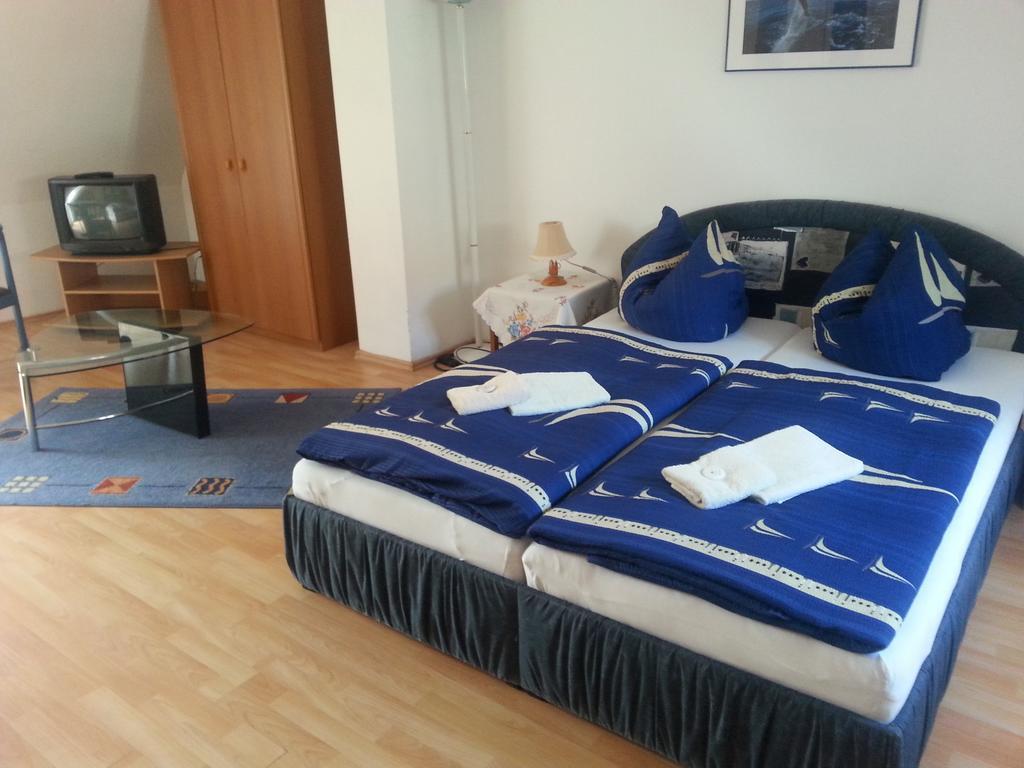 Pension Am Wassertor Wißmar Habitación foto
